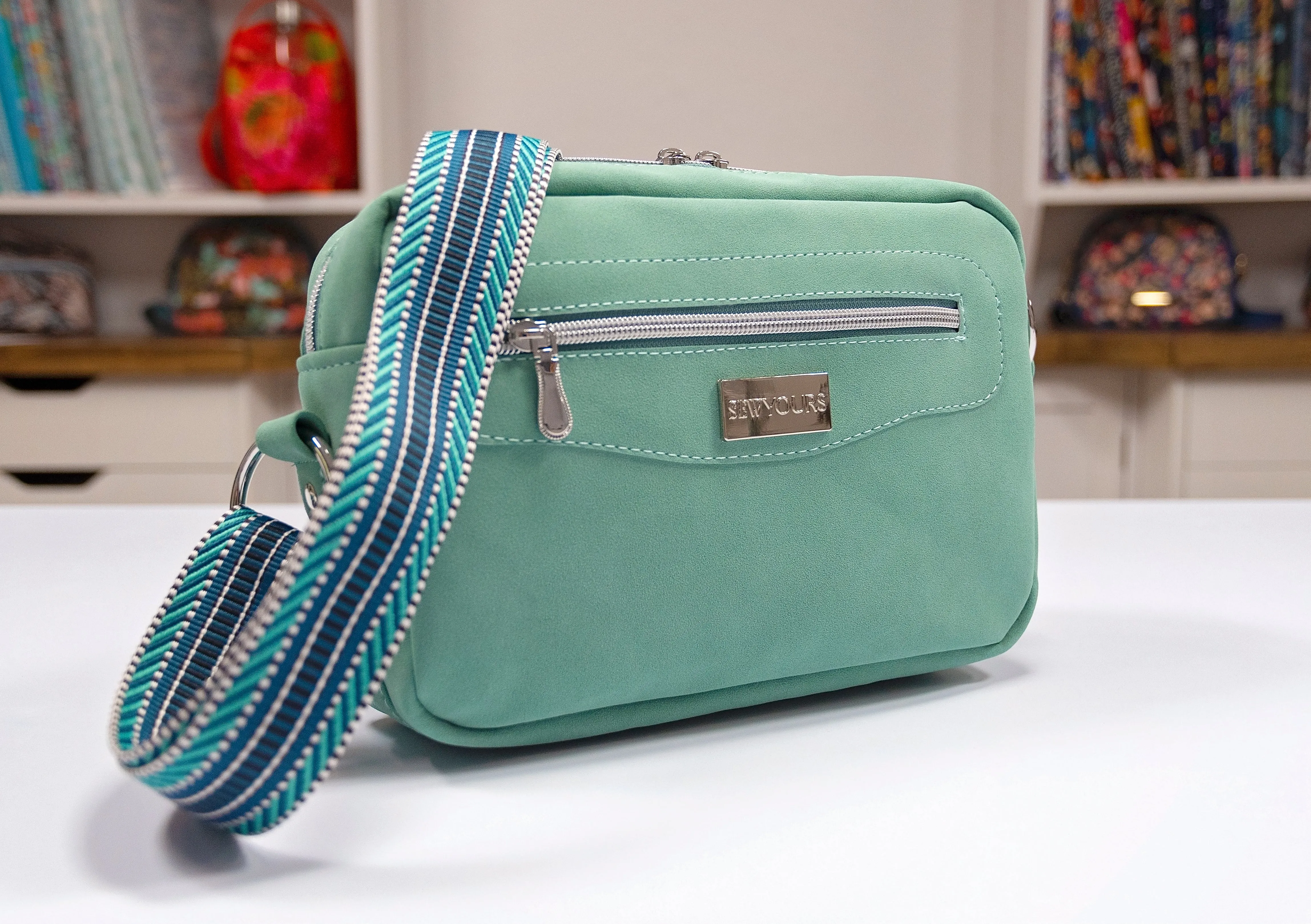 Sewing Pattern with video | The Laverna Crossover