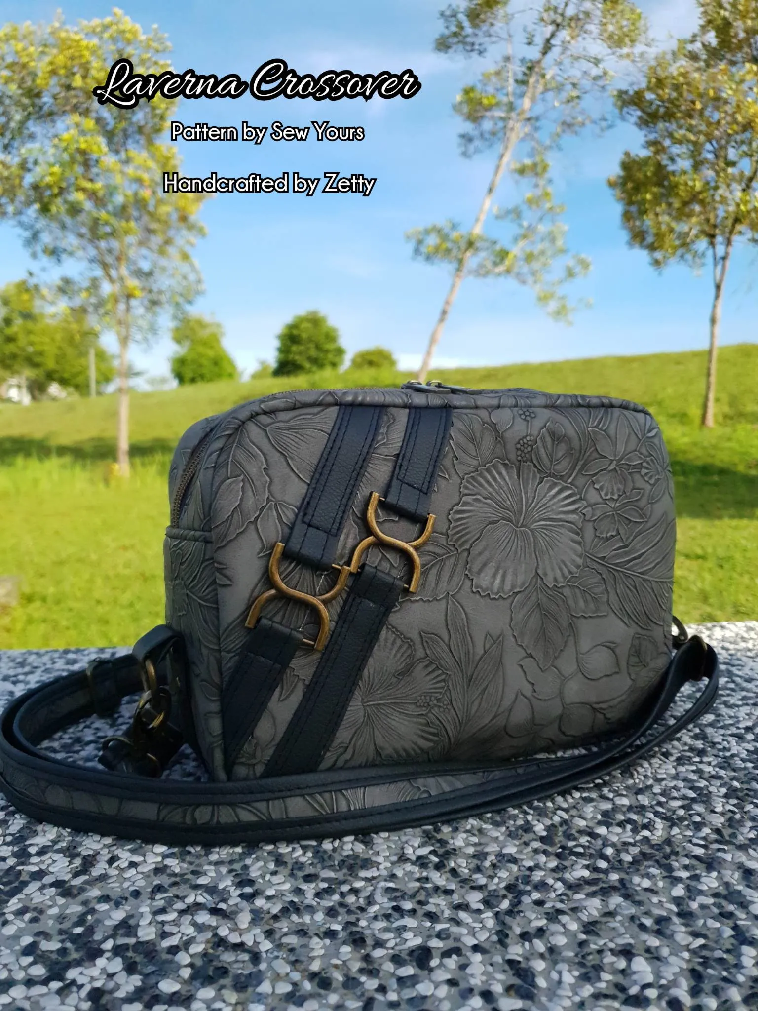 Sewing Pattern with video | The Laverna Crossover