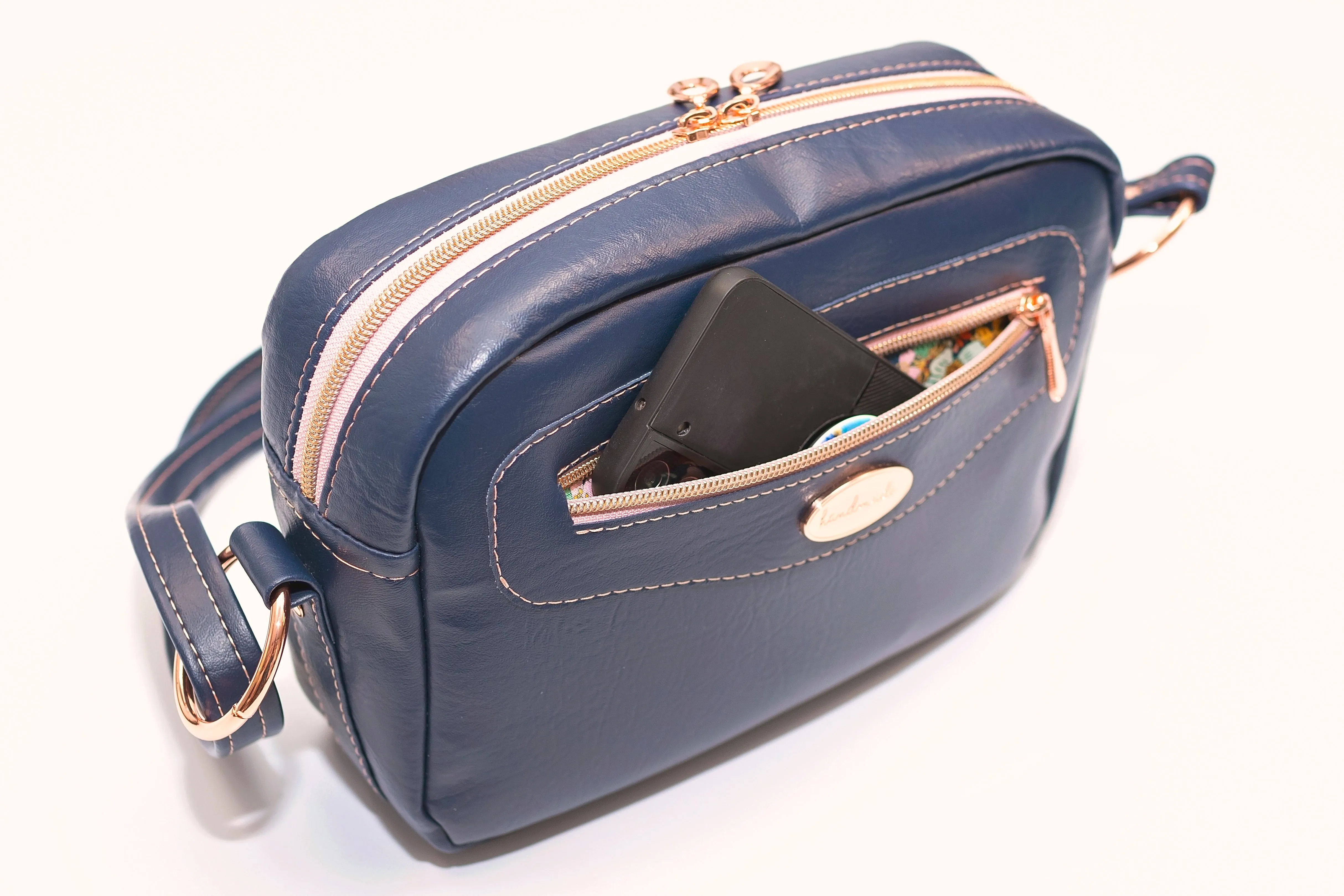 Sewing Pattern with video | The Laverna Crossover