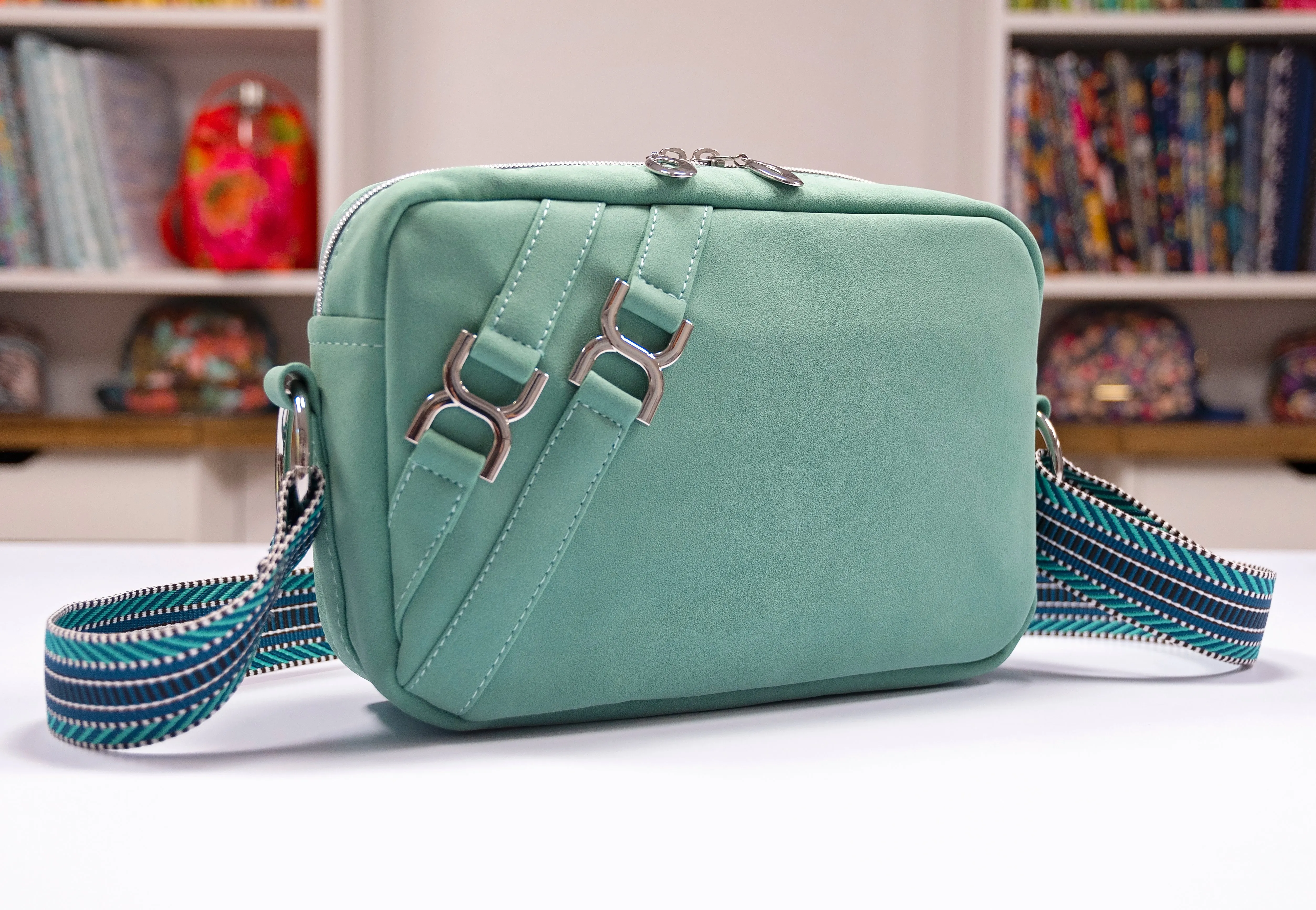 Sewing Pattern with video | The Laverna Crossover