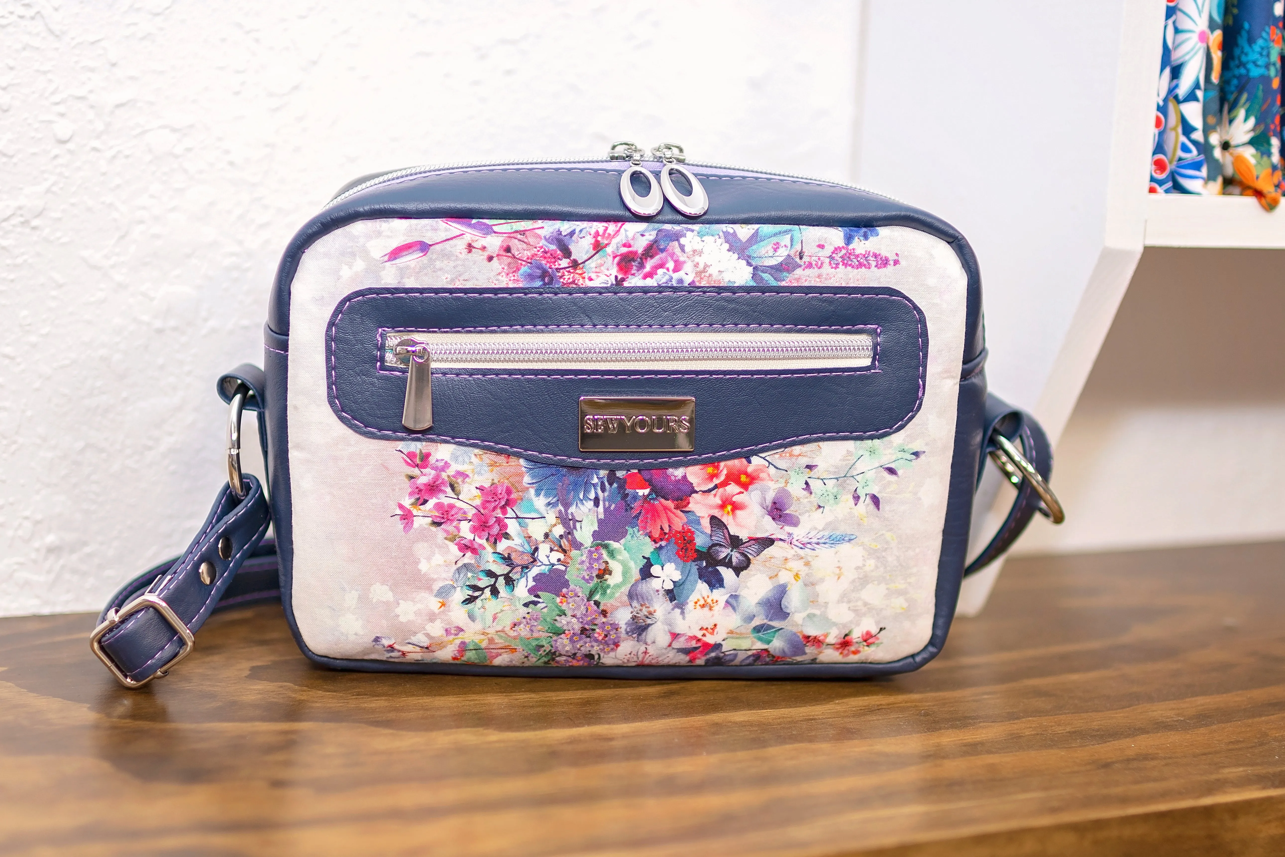 Sewing Pattern with video | The Laverna Crossover