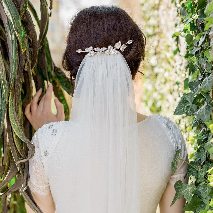 Suki, Tulle Fingertip Single Layer Veil